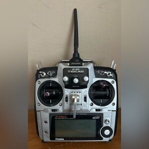 Futaba T10CAG 2.4GHz Digital Proportional Remote Control System